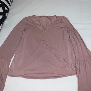 AE SOFT AND SEXY TOP !!